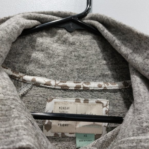 Anthropologie Saturday Sunday Grey Button Long Sleeve Cloudfleece Top - Picture 6 of 8